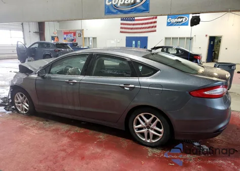 2013 Ford Fusion Se z USA, uszkodzony, nr VIN 3FA6P0H74DR320456